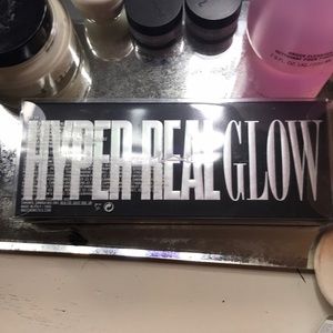 NIP MAC COSMETICS HYPER REAL GLOW HIGHLIGHTER PALETTE GET LIT MAKEUP